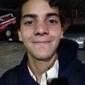 Meet your Posher, Carlos